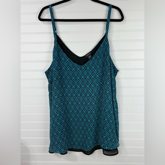 Torrid women’s turquoise & black strappy, flowy geometric pattern tank. Size 3X - Picture 1 of 8